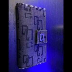 Guess wallet